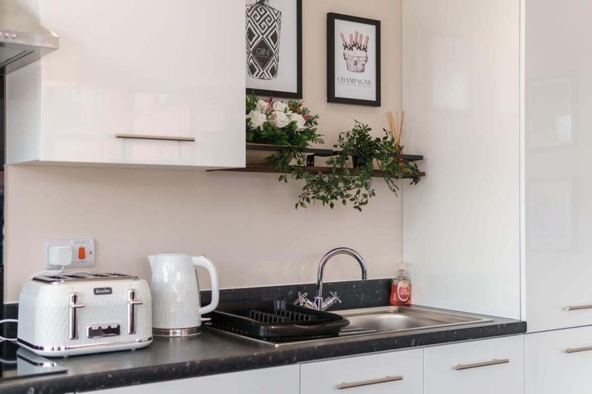 2 Bedroom Modern Apartment In מנצ'סטר מראה חיצוני תמונה