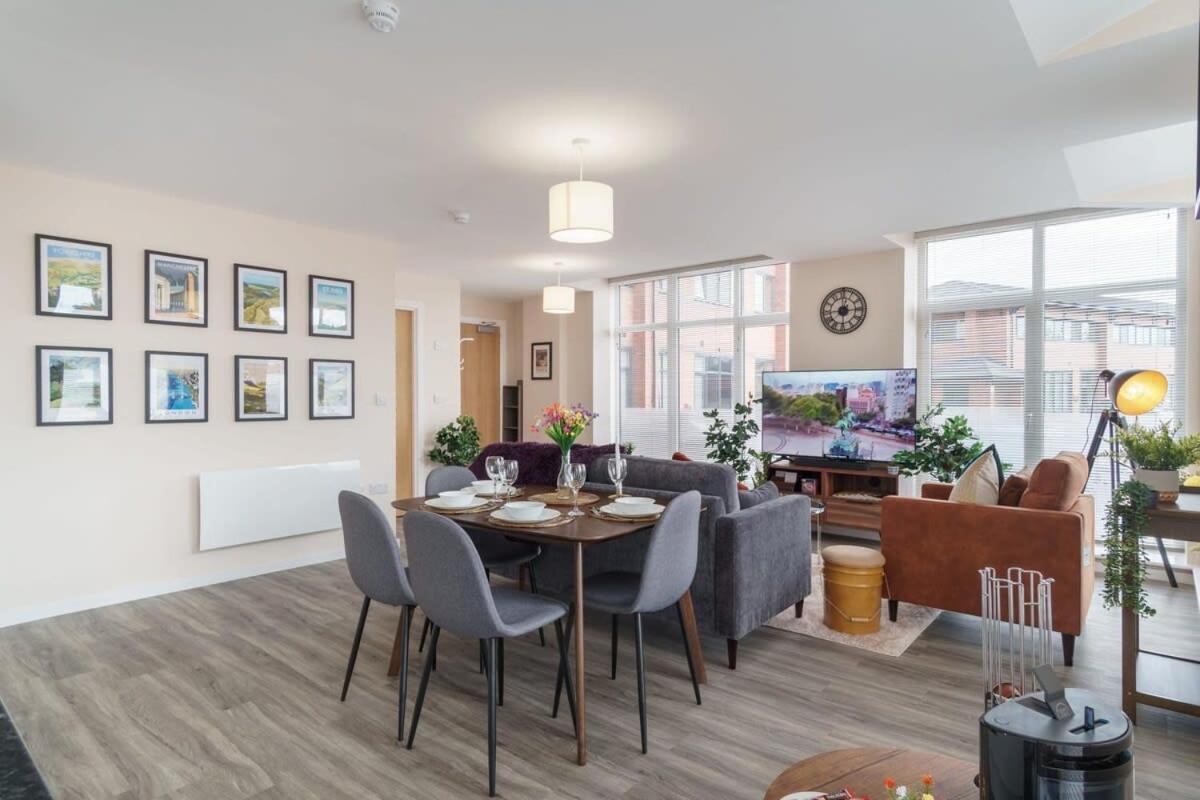 2 Bedroom Modern Apartment In מנצ'סטר מראה חיצוני תמונה